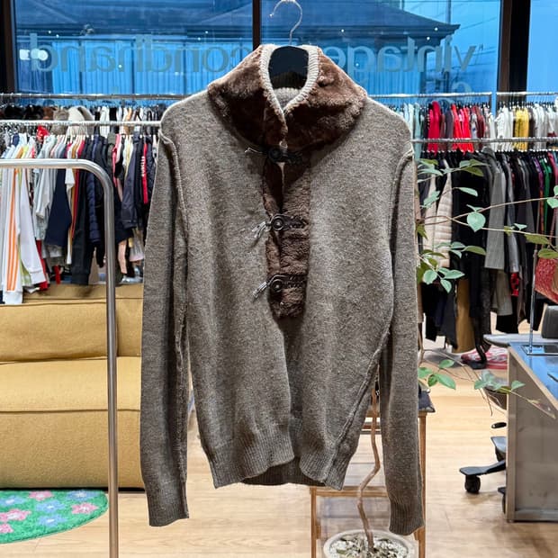 돌체앤가바나 브라운 하프버튼 램스킴 울 니트 