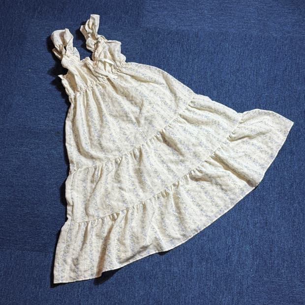 모리걸 화이트 나시 롱원피스