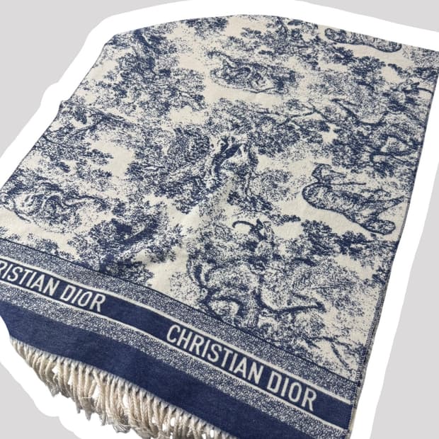 정품 크리스찬 디올 머플러
