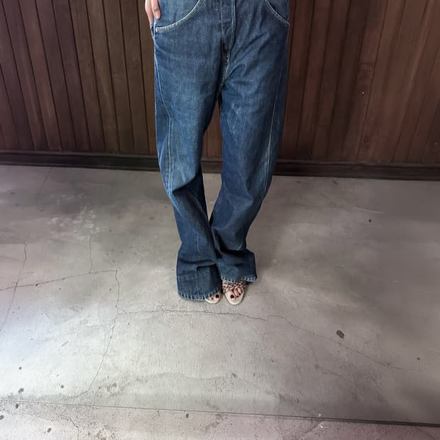 LEVI'S engineered blue w32