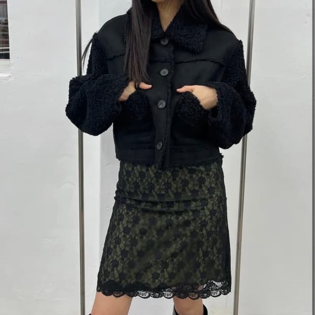 Current 커렌트 플러피 숏 스웨이드 무스탕 코트 FLUFFY 