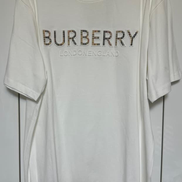 버버리 로고 프린트 반팔 티셔츠 화이트