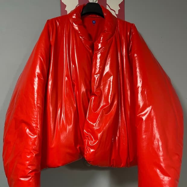 Yeezy 패딩 red / m