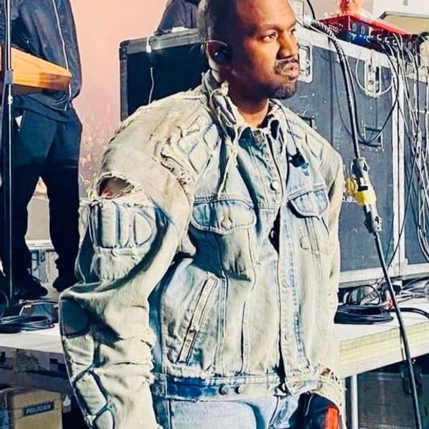 Yeezy x Gap 칸예 모토 오버핏 바이커 데님자켓