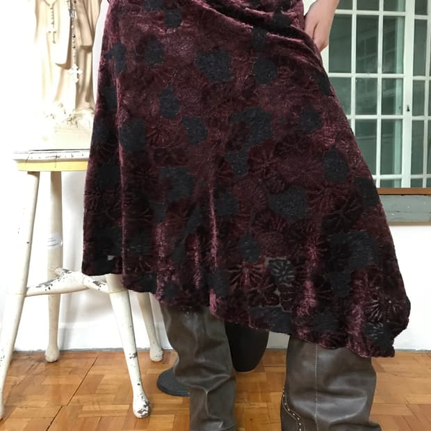 vintage velvet pattern skirt (26inch)