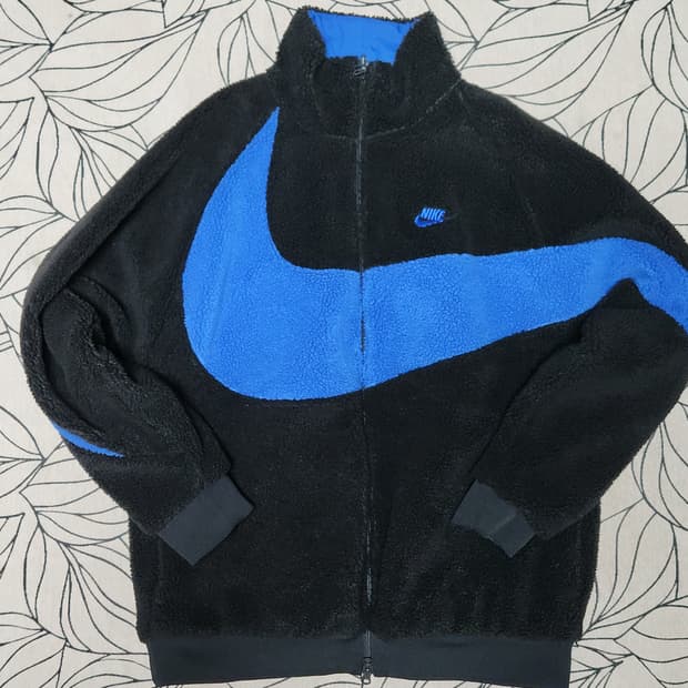 나이키 후리스 블랙 블루 후리스 리버시블 110