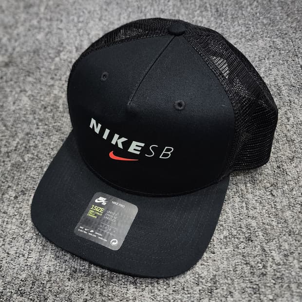 나이키 SB 퍼포먼스 프로 메쉬 트러커 스냅백 모자
