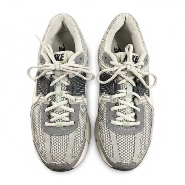 나이키 줌 보메로 5 회색 265mm