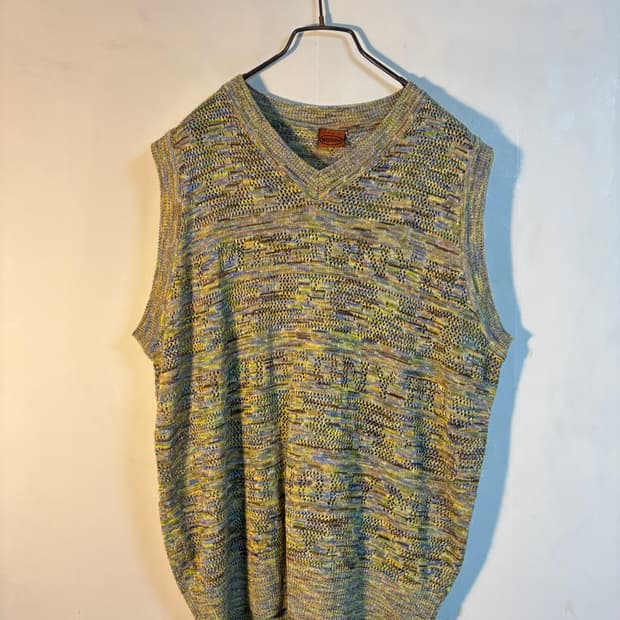 미쏘니니트조끼