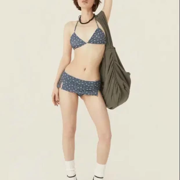 쓰리타임즈 요거트 스윔 스커트 비키니 세트