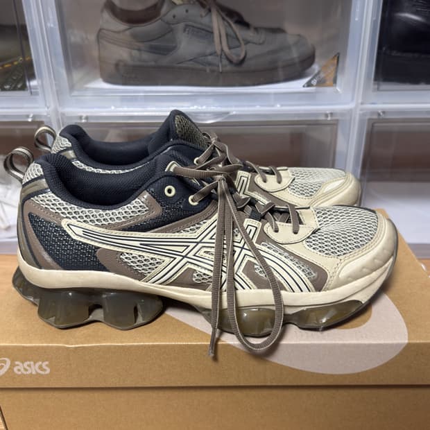 아식스 젤 퀀텀 키네틱 버치 다크 토프 280