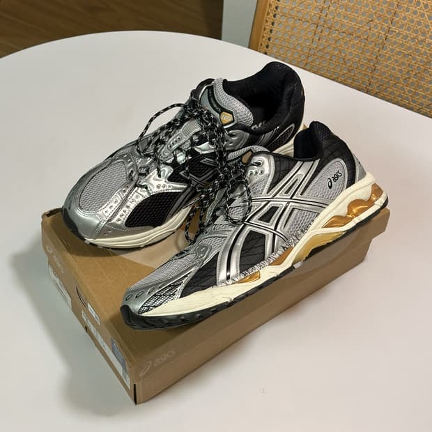 아식스 젤 님버스 10.1 피드몬트 그레이 / 305