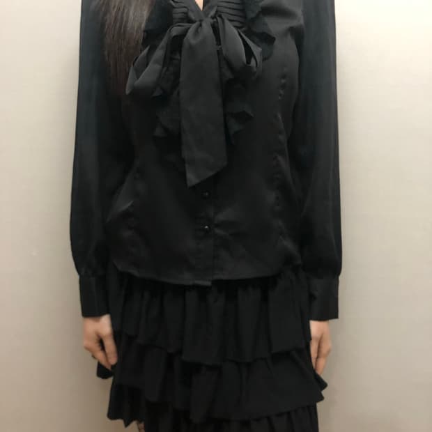 빈티지 블랙 프릴 블라우스