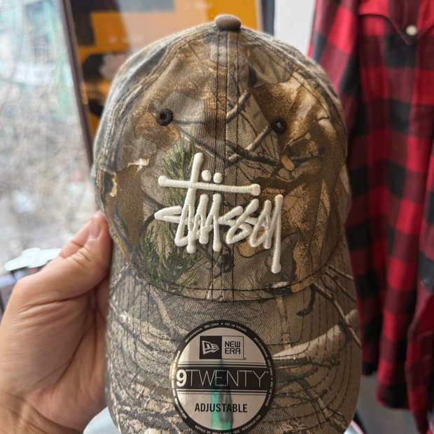 스투시 x 뉴에라 리얼트리 볼캡