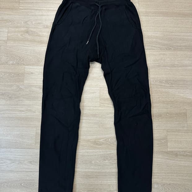 솔로이스트 스웻 팬츠