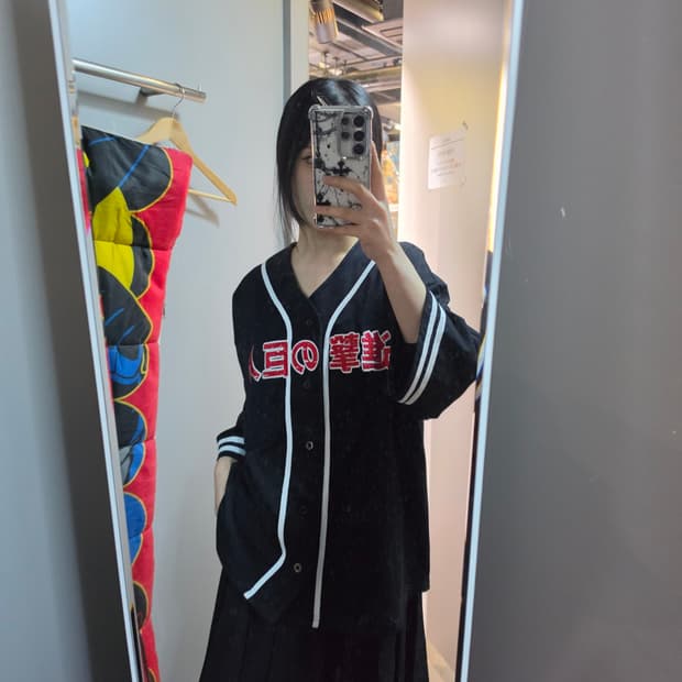 진격의 거인 빅 실루엣 베이스볼 셔츠
