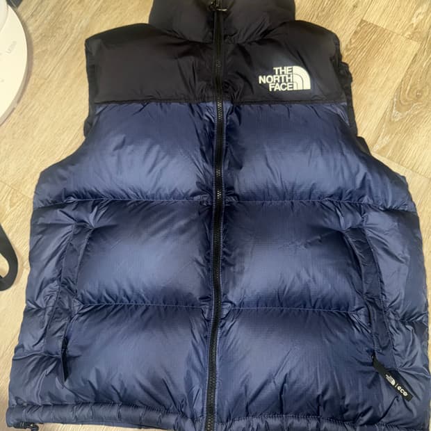 노스페이스 패딩 조끼