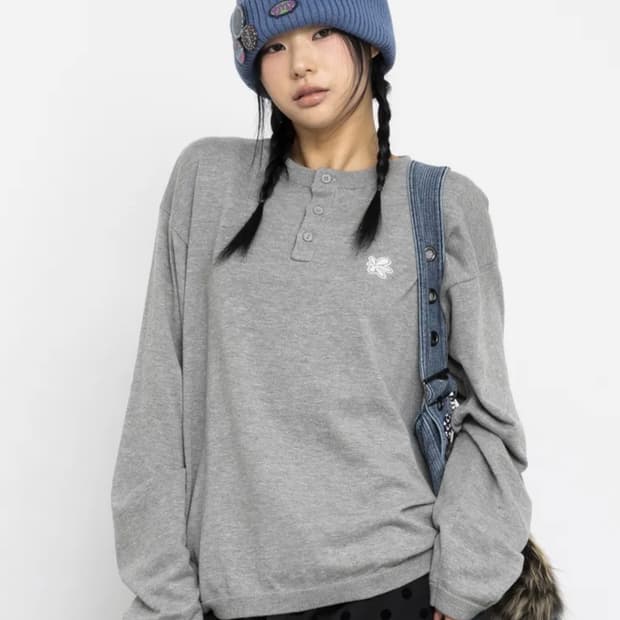 글랙 PMP 라인 아플리케 헨리넥 니트