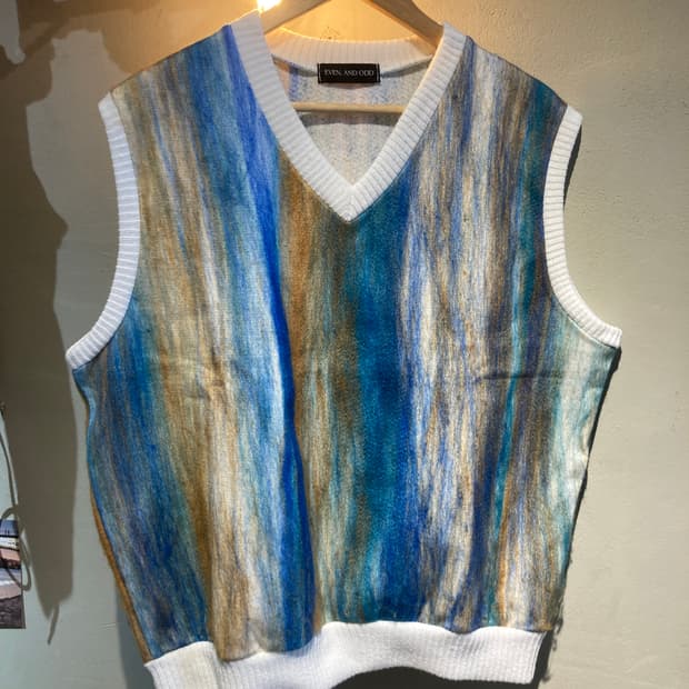 패턴 털 베스트