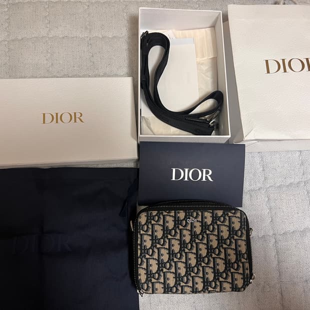 디올 오블리크 숄더 스트랩 