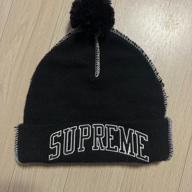 슈프림 방울모자 정품