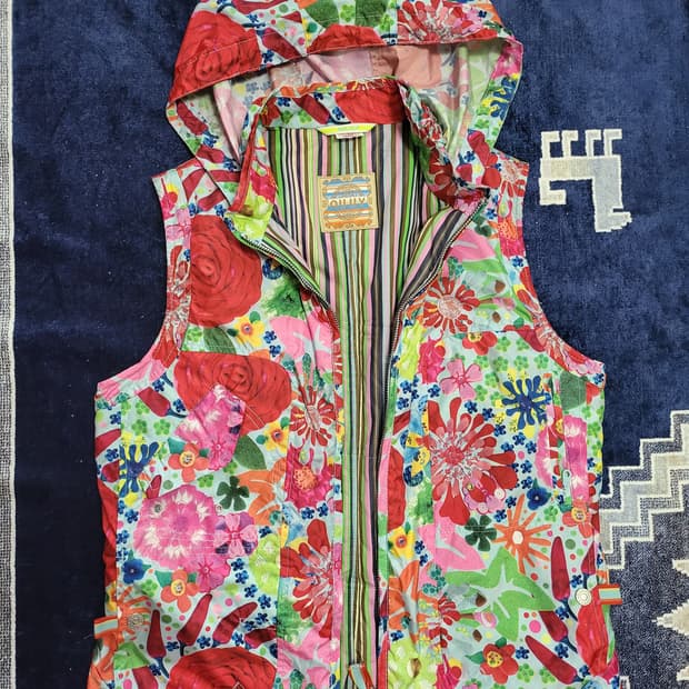 오일릴리 정품 플라워 패턴 후드 패딩 조끼