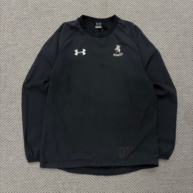 언더아머 자수로고 웜업 v2472