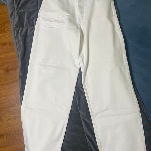 COS (코스) RIDER 스트레이트 레그 진 (화이트)