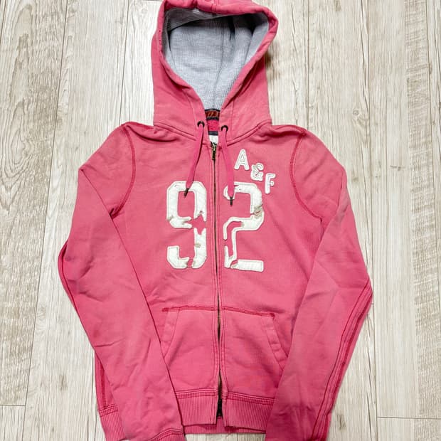 아베크롬비 딱붙핏 후드집업 딸기우유 m