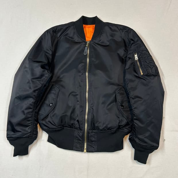 M) 알파인더스트리 MA-1 마원 항공점퍼 블랙 레귤러핏