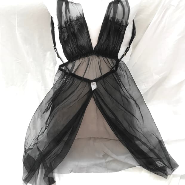 Chiffon see-throgh back cut-out onepiece