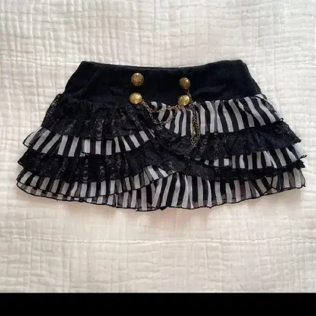 일본빈티지 스트라이프줄무늬 금장 큐롯 오네가루 고스펑크 리즈리사 트랄라라