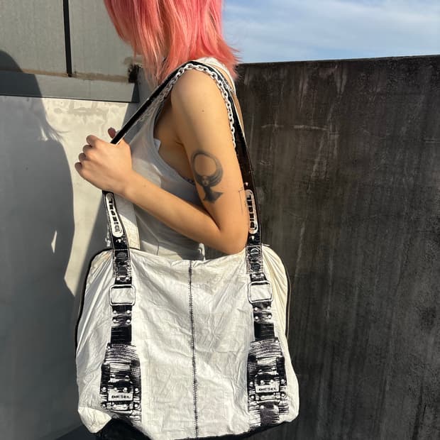 디젤 레어 트롱푀유 빅 백 