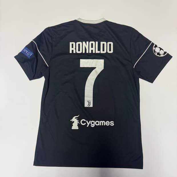 희귀!! 아디다스 유벤투스 호날두 축구 유니폼 반팔 티셔츠 L 블랙