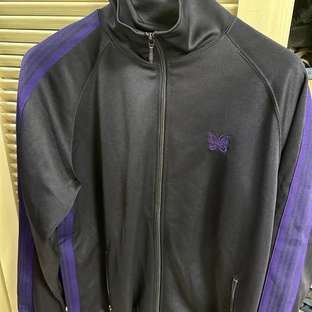 니들스 트랙자켓