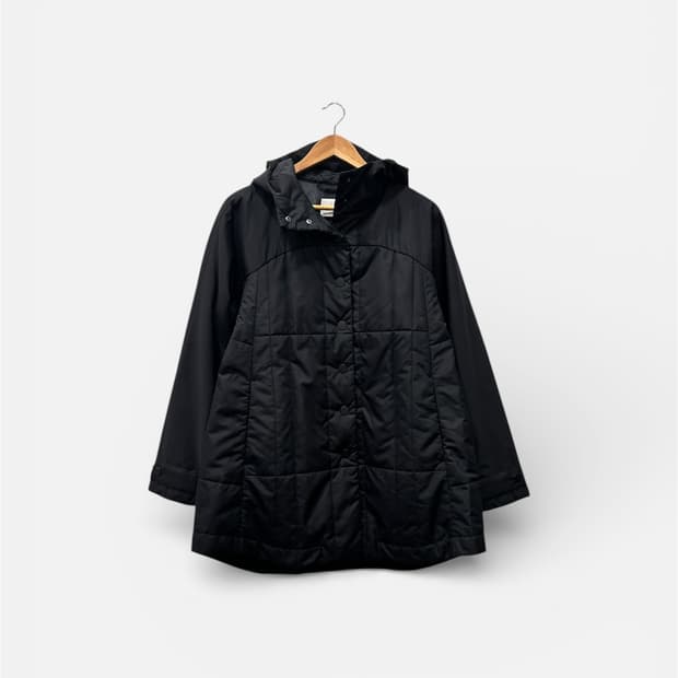 플리츠플리즈 이세이미야케 후드 경량패딩 3사이즈 (55)