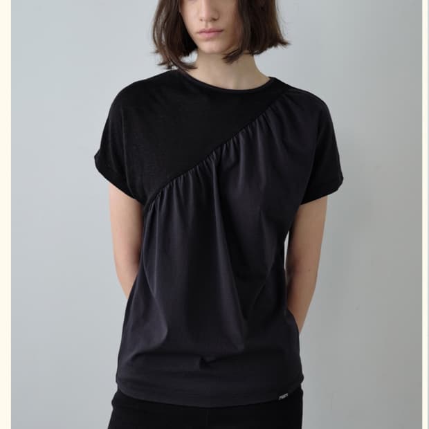Diagonal Shirring Top / Black