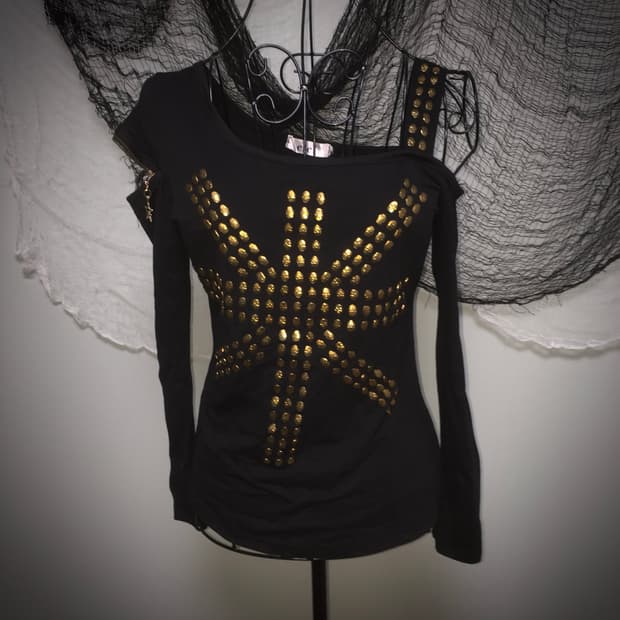 cici skull stud gyaru off-shoulder T