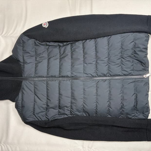 몽클레어 니트패딩