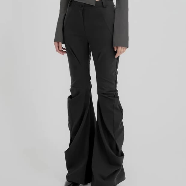 (새상품)플레어업 asymmetrical drape pants black