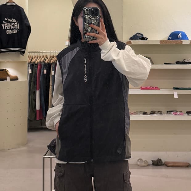 살로몬 투톤 러닝 베스트 U1313