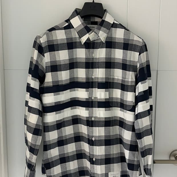  톰브라운 4선완장 옥스퍼드셔츠 한정판 3사이즈 (100사이즈) 정품 