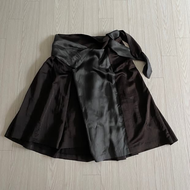 [38] 드리스 반 노튼 울 실크 투톤 플리츠 스커트 