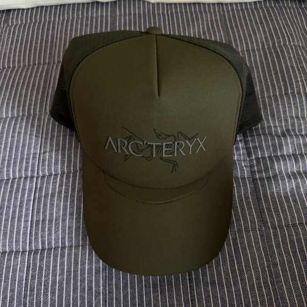 아크테릭스 버드 워드 트러커 햇 타츠 포리지 L/XL
