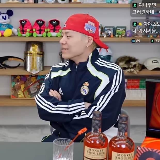 아디다스 레알 마드리드  UBP 트랙탑 2xl