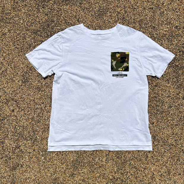 반스(VANS)OFF THE WALL 포켓 화이트 반팔티