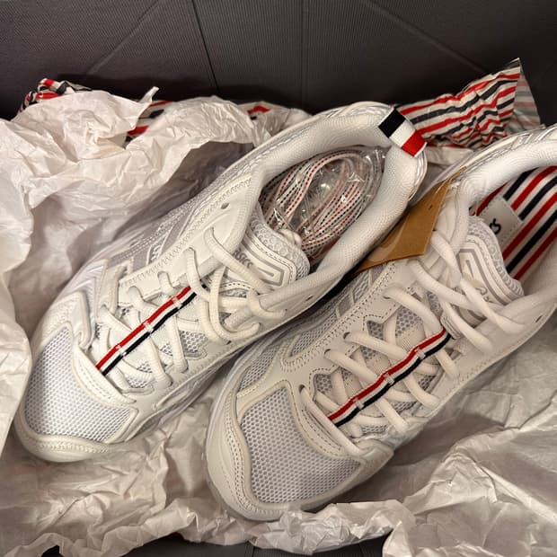 톰브라운 아식스 젤카야노 14 화이트 265