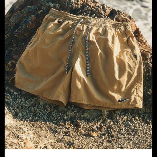 나이키 에디피스 쇼츠 베이지
