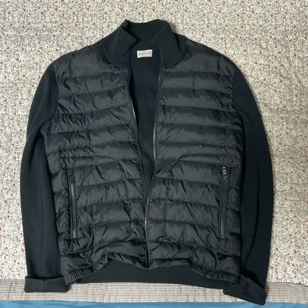 몽클레어 니트 패딩 블랙 사이즈 L