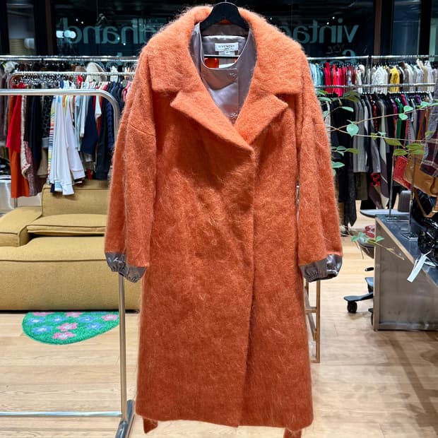 지방시 오렌지 히든버튼 모헤어 코트 